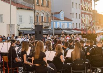 “VIVIPO” ponovno okupio harmonikaše u Poreču