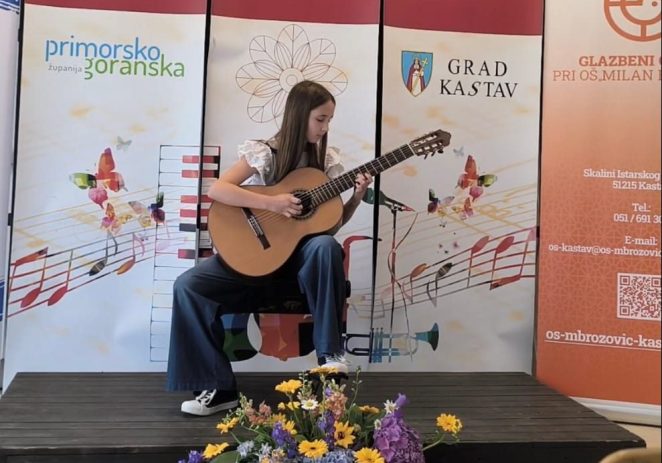 Kaja Jakominić, učenica Umjetničke škole Poreč osvojila prvu nagradu na Međunarodnom natjecanju za mlade gitariste „KASTAV STRINGS“