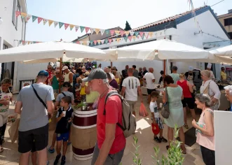 Na porečkoj tržnici organizirano još jedno izdanje Gušta Merkata