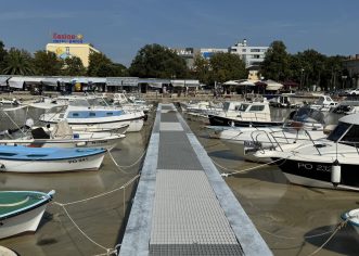 Završena je sanacija mola koji se urušio u svibnju u porečkoj lučici