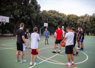 Valamar ugostio ljetni kamp mladih košarkaša iz Petrinje i Poreča