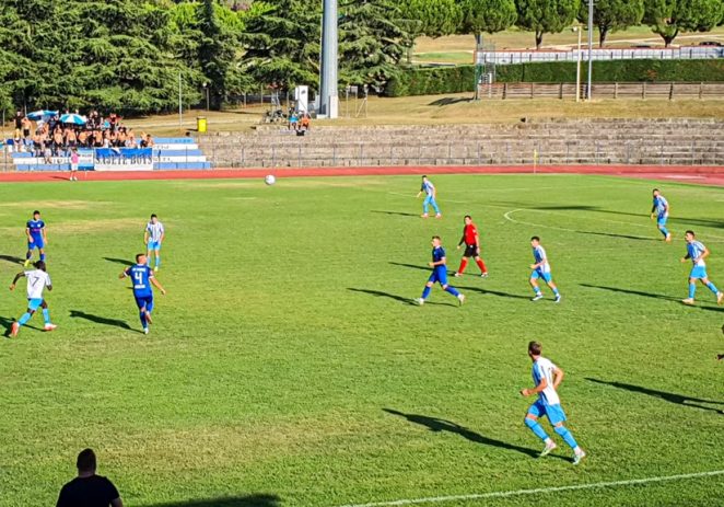 Nogometaši Jadrana danas su na svom terenu odigrali nerješeno protiv križevačkog Radnik – JADRAN – RADNIK KRIŽEVCI 0:0