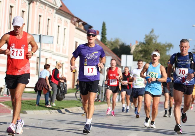 Porečan Aleksandar Benčić Benc osvojio 3. mjesto u kategoriji na “Novomeškom polumaratonu”