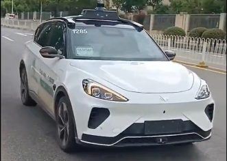 U međuvremenu u Wuhanu u Kini gdje su robo-taksiji već neko vrijeme popularni…