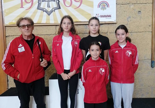 Odličan nastup Karate kluba Finida iz Poreča na međunarodnom karate turniru u Karlovcu