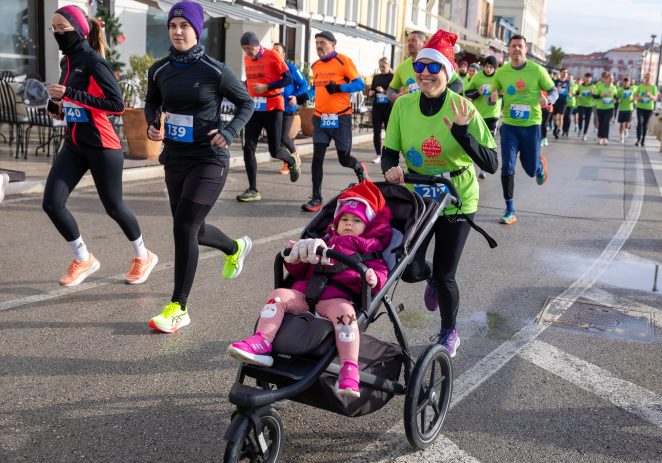 ADVENT POREČ Veliki odaziv na tradicionalnu humanitarnu Adventsku utrku