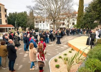 U Červar Portu svečanost povodom otvorenja novouređenog Pučkog trga