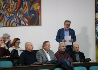 Župan Boris Miletić održao sastanak s ravnateljicama i ravnateljima  osnovnih i srednjih škola