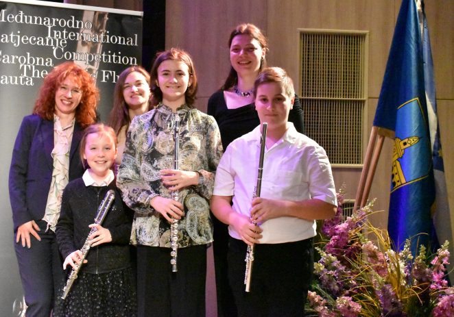 Julia Dujmović, učenica Umjetničke škole Poreč osvojila 1. mjesto na 1. međunarodnom natjecanju „Čarobna flauta“/“The Magic Flute“