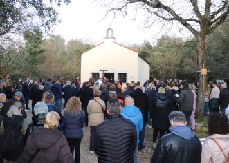 U Vrsaru održan tradicionalni križni put „Ka sv. Andriji“