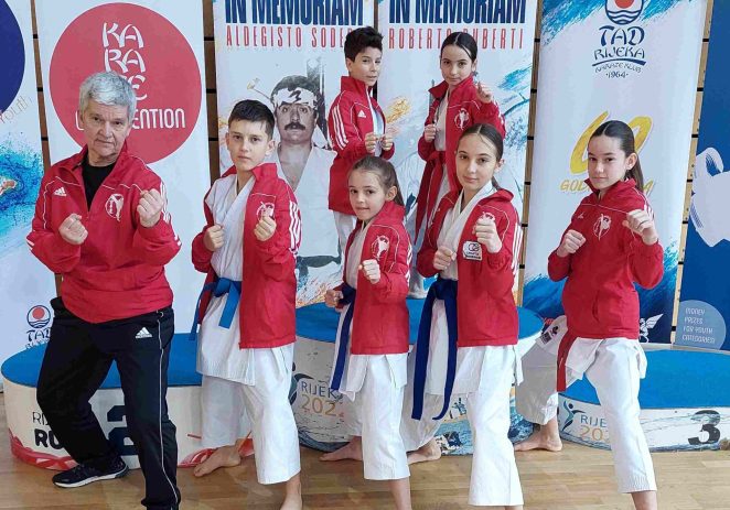 Karate klub Finida osvojio 2. mjesto na međunarodnom turniru u Rijeci