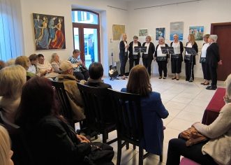 Otvorena je izložba “I to je moj Poreč” – likovni doprinos proslavi Dana oslobođenja grada