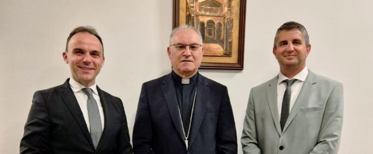 Peršurić mons. Štironja Rabar Peršurić mons. Štironja Rabar