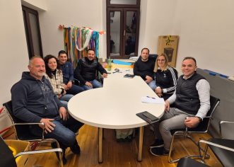 Porečki gradonačelnik Loris Peršurić obišao je proteklog vikenda mjesni odbor Baderna – u planu javni prijevoz Poreč-Baderna, otvaranje društvenih prostorija u staroj školi, sanacija ceste Baderna-Katun i daljnje širenje kanalizacije