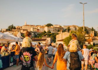 Ribarska fešta u petak na vrsarskoj rivi uz Pop Gunz i Funbox Band