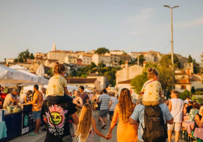 Ribarska fešta u petak na vrsarskoj rivi uz Pop Gunz i Funbox Band