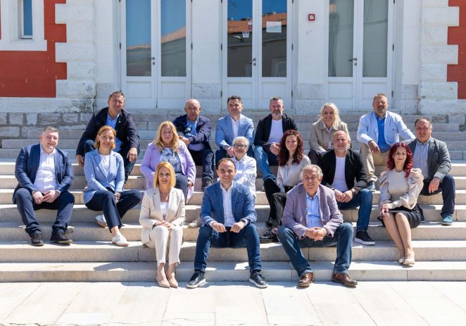 Izbori 2025: Loris Peršurić predstavio ključne točke programa koje jamče sigurno sutra Porečankama i Porečanima