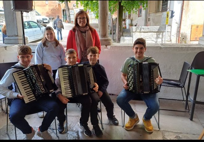 Učenici harmonike Umjetničke škole Poreč – Područnog odjela Vrsar predstavili su školu na 13. Smotri harmonikaša osnovnih i srednjih škola Istarske, Primorsko-goranske i Ličko-senjske županije