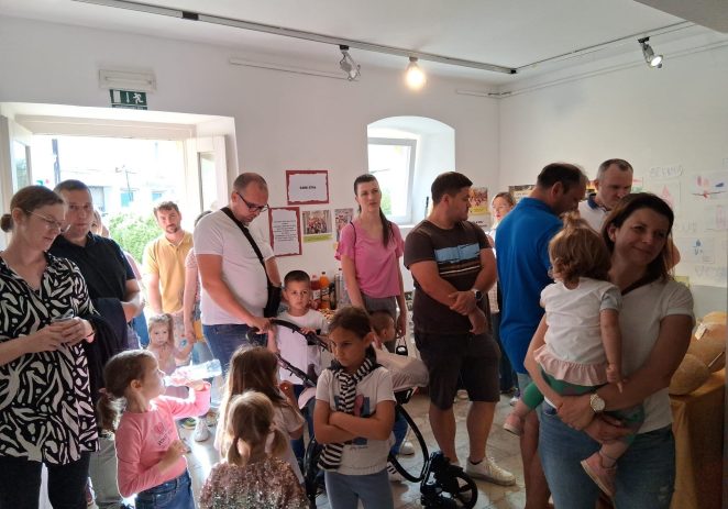 “Da se ne zatare” – zanimljiva izložba vrtićaraca iz Područnog odjela Žbandaj