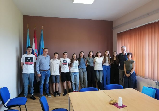 Načelnik Općine Sv. Lovreč upriličio prijem za učenike odlikaše Osnovne škole Joakima Rakovca