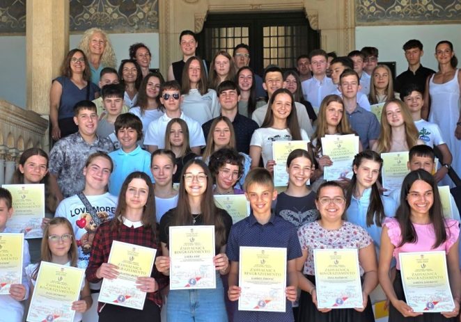 Novčane nagrade i pohvale za talentirane učenike Umjetničke škole Poreč