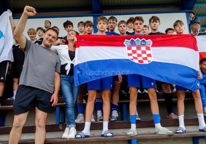 Porečki osnovci sudjelovali na međunarodnom turniru Football Cup 2025 u prijateljskom gradu Pragu 6