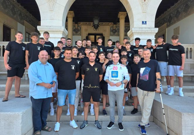 Gradonačelnik Peršurić održao prijem za Rukometni klub Poreč nakon izvrsne sezone