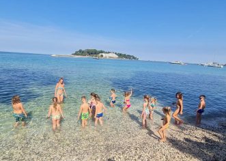 Općina Kaštelir-Labinci sufinancira osmoškolcima boravak u ljetnom kampu