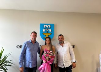 Prijem za odbojkašicu Asju Zolota u Općini Funtana