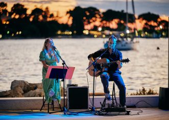 POREČKO LJETO: Ovoga tjedna ABBA tribute band, Mystic Forest, Jazz u lapidariju, Sunset Vibes, Sunset Cinema i Koncert u Eufrazijani