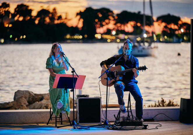 POREČKO LJETO: Ovoga tjedna ABBA tribute band, Mystic Forest, Jazz u lapidariju, Sunset Vibes, Sunset Cinema i Koncert u Eufrazijani