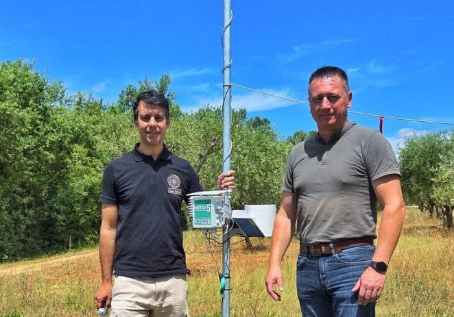 Općina Kaštelir-Labinci u suradnji s Udrugom Vitis i tehnološkim partnerom Digital Agro postavila je tri moderne meteorološke stanice
