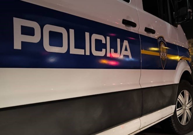 Slovenski državaljanin u kampovima Funtane i Vrsara ukrao 12 električnih bicikala !