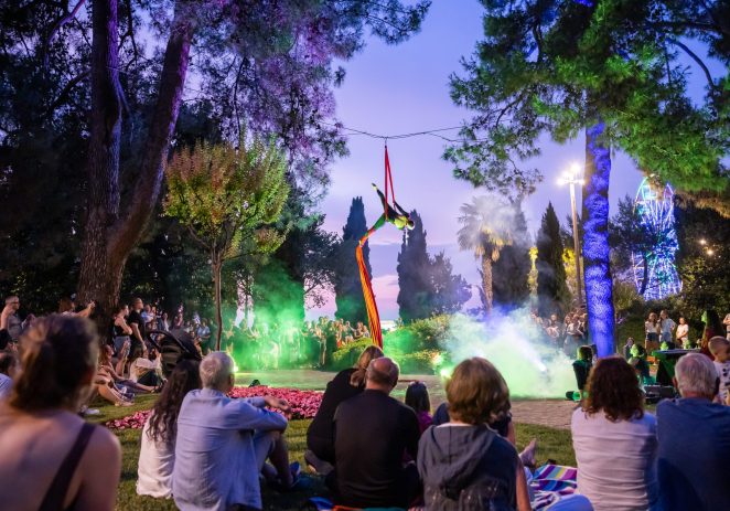POREČKO LJETO: Ovoga tjedna Tedi Spalato, Jazz u Lapidariju, šetnja “La mula de Parenzo Tour”, ljetno kino, koncert u Eufrazijani