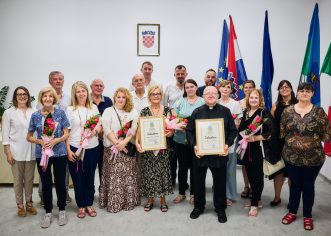 Dodijeljene nagrade za najljepše okućnice, balkone i poslovne prostore u Funtani