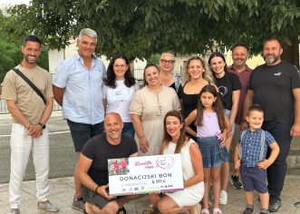 Prvo izdanje humanitarne akcije “Bicicletta rosa” prikupilo 4.000 eura