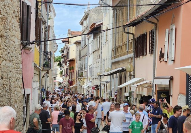 Nije dobro što broj domaćih turista raste, a stranih pada. Hrvatski turizam mora biti izvozni proizvod