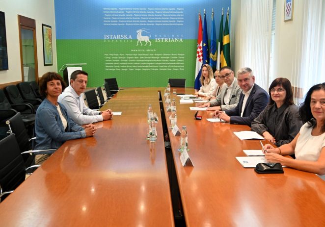 Župan Miletić s predstavnicima Općine Sveti Lovreč razgovarao o daljnjem razvoju i unapređenju kvalitete života u toj istarskoj općini