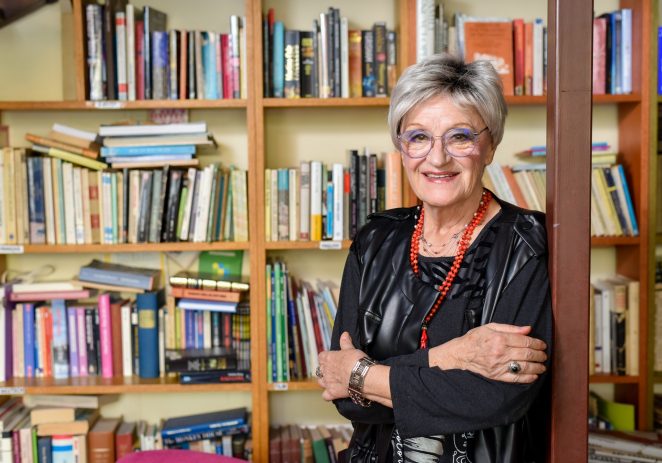 “Poezija je glazba! O ‘Neponovljivoj’ je riječ” – pjesnička večer s Marinom Šur Puhlovski