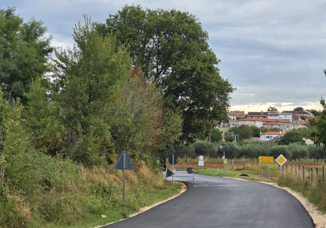 Odvodnja Poreč nastavlja s izgradnjom kanalizacijske mreže. Uz Dračevac počinju radovi u Filipinima i Mihelićima, priprema se za Finidu sjever i Montižanu