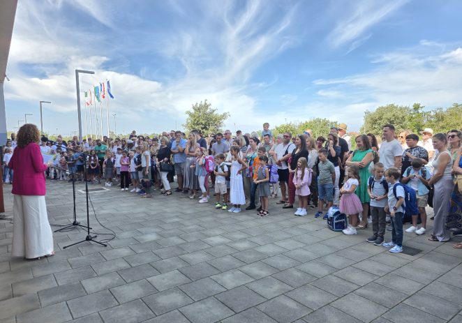Ove godine porečkim osnovnim školama 175 prvašića