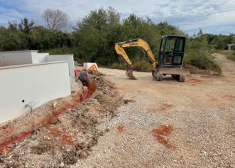 Nastavljaju se radovi  na dogradnji javne rasvjete na području Vranići i Gulići