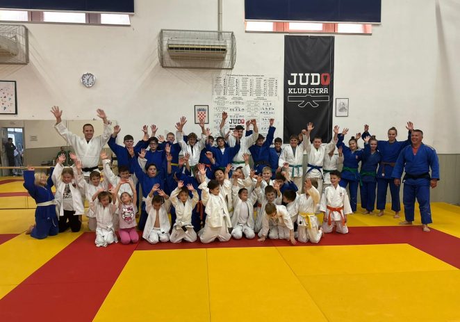 Porečki mladi judaši osvojili čak 17 medalja na turniru u Labinu !