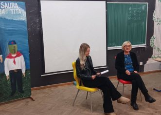 Mjesec knjige u Baloti: Književni susret s Jasminkom Tihi Stepanić u SŠ Mate Balote