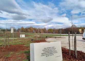 U Višnjanu posađeno 15 sadnica klena u sklopu projekta poticanja održivog razvoja turizma HTZa i Ministarstva turizma RH