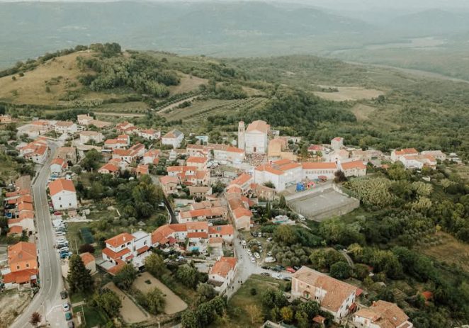 Općina Vižinada otvorila četiri važne javne rasprave, pozivaju se građani da pošalju svoje prijedloge