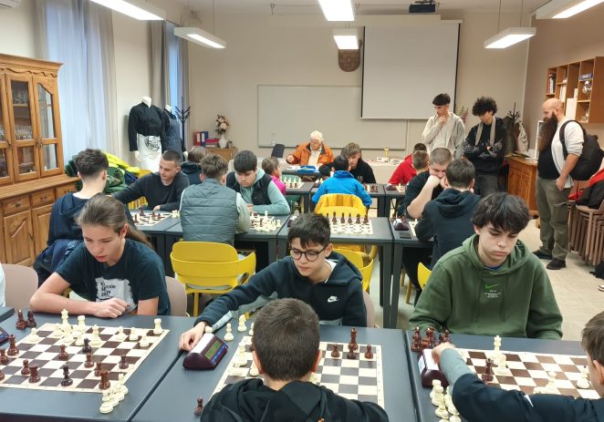 Održan Međuškolski šahovski turnir povodom sv. Maura