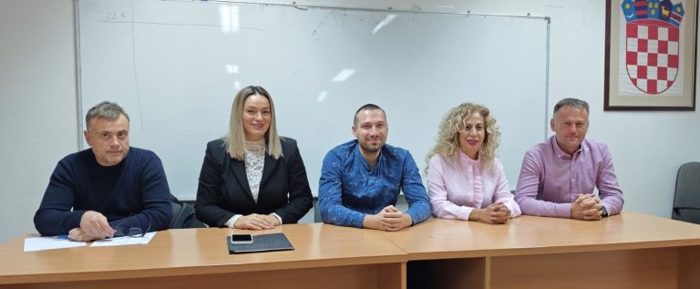 e8059abd-fd1f-49d0-acd9-7d4a94ed33a4