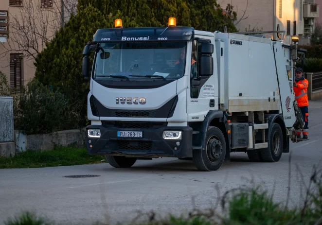 Pranje spremnika za komunalni otpad u općini Kaštelir – Labinci