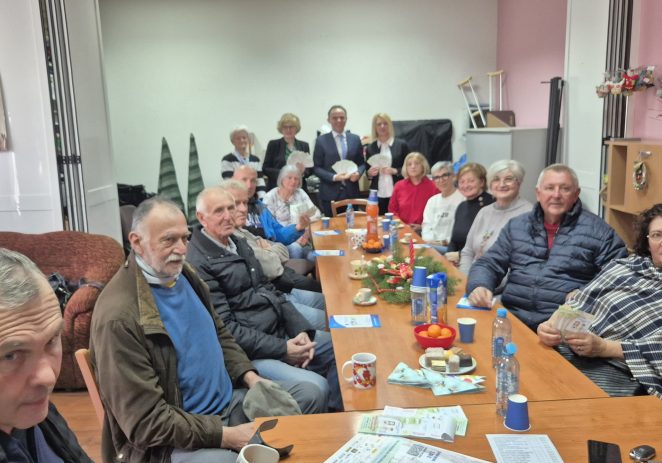 I gradonačelnik Peršurić kupio listiće lutrije Društva invalida Poreč